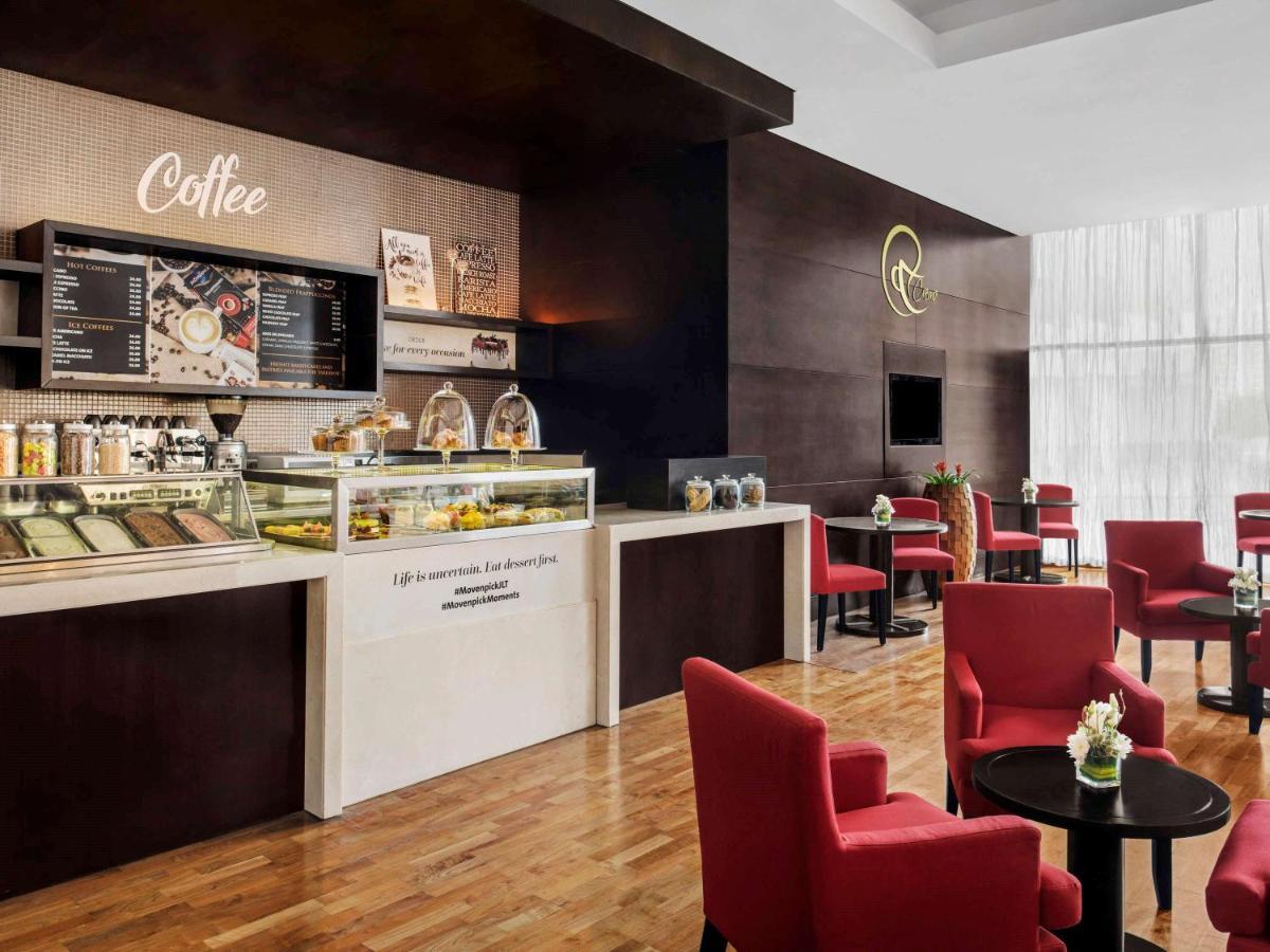 Moevenpick Jumeirah Lakes Towers 5*