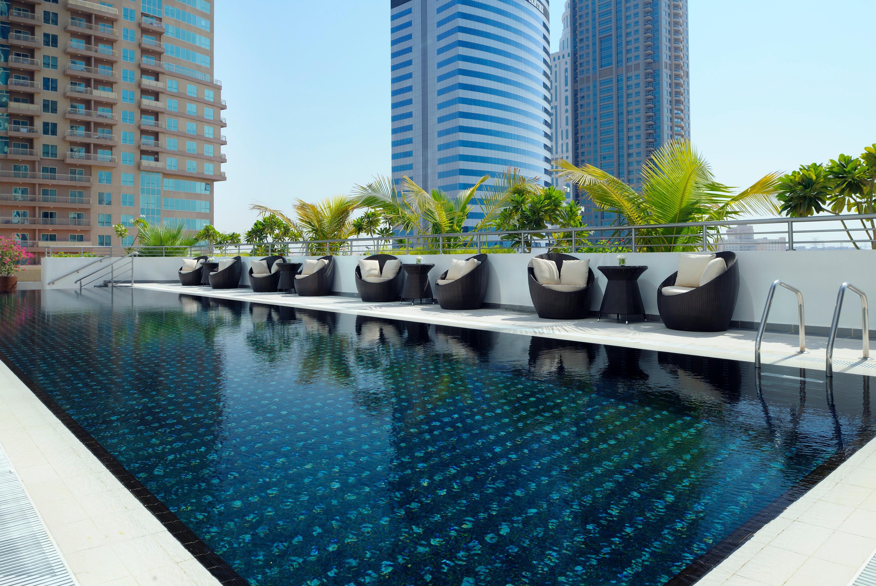 Mövenpick Jumeirah Lakes Towers 5*